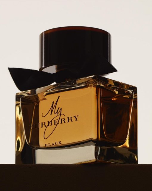 nuoc hoa my burberry black parfum 90ml review