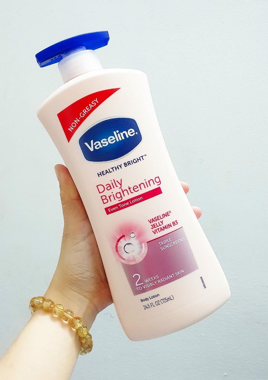 sua duong the vaseline healthy bright daily brightening body lotion