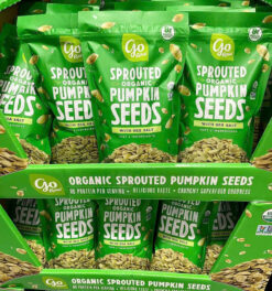 Hạt bí hữu cơ Go Raw Organic Sprouted Pumpkin Seeds with Sea Salt